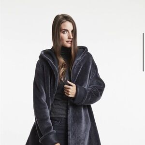 Blue duck women reversible suede Coat -size M